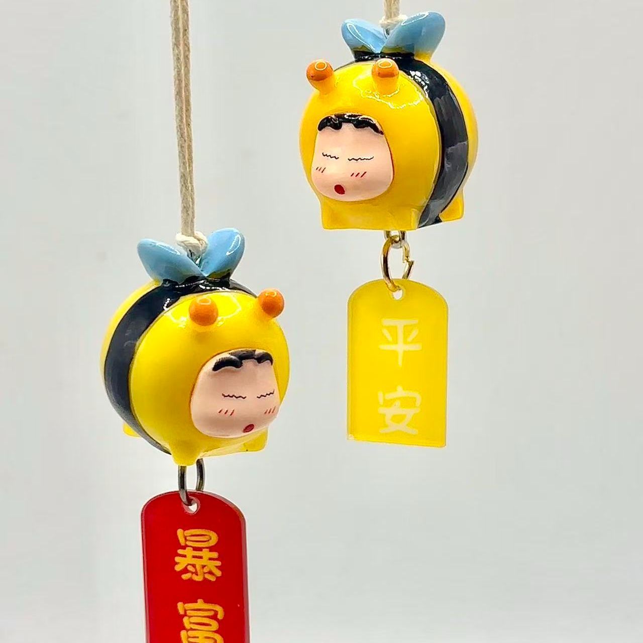 Crayon Shin-chan Bee Cosplay F - Tech Car Accessories review and price