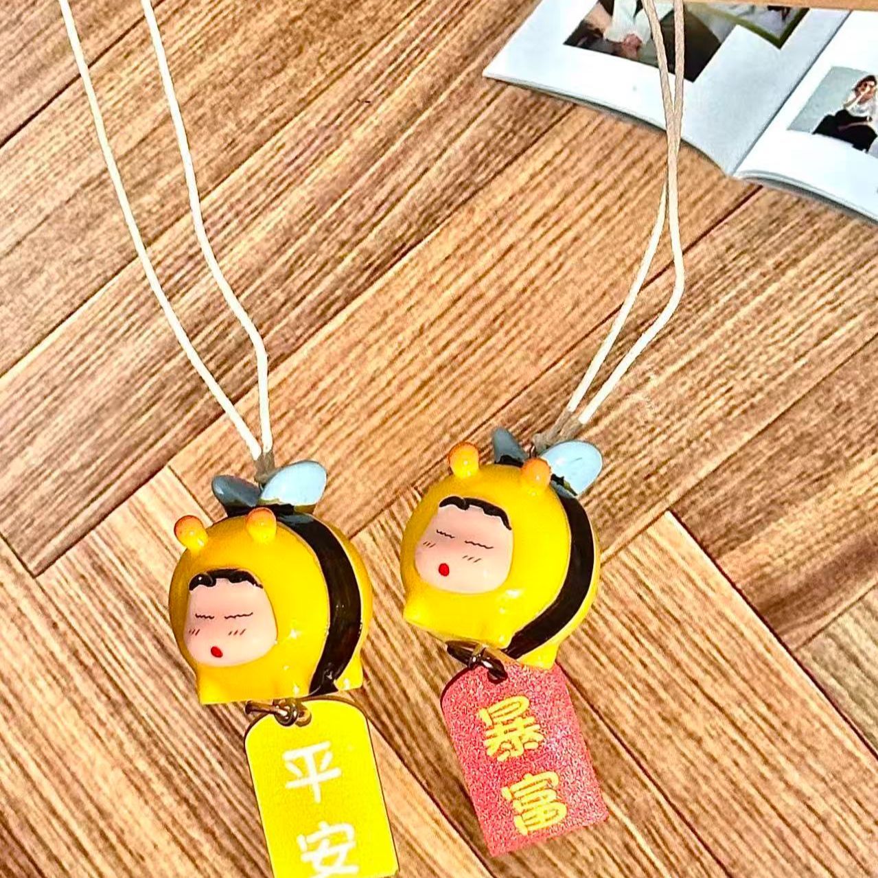 Crayon Shin-chan Bee Cosplay F - Tech Car Accessories review and price